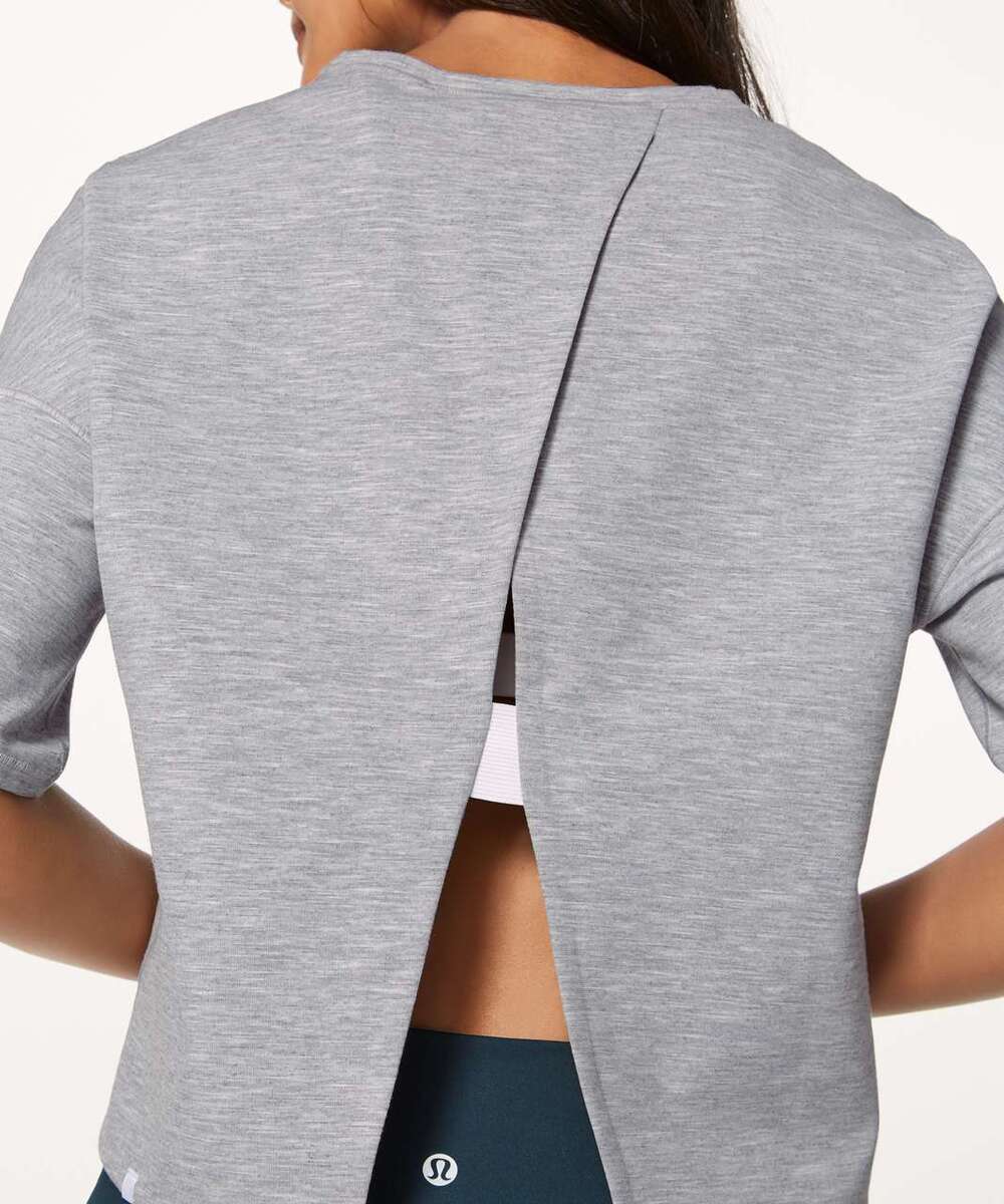 Lululemon Minimal Short Sleeve Heathered Power Grey Size 8